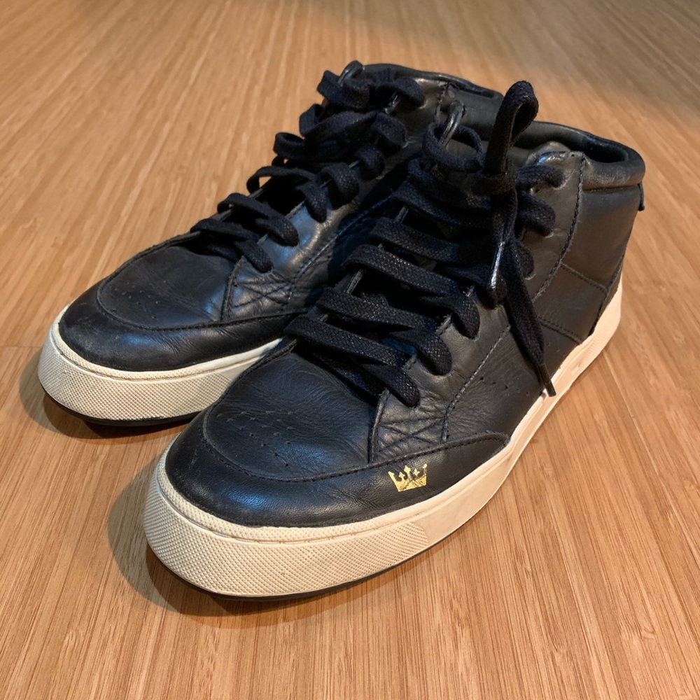 High Top Black Leather Sneaker Osklen